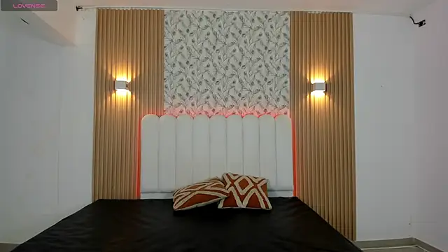 Snapshot of natalie_portmann chatting on 07-22-26, 07:27 natalie portmann online show from 07-22-26, 07:27