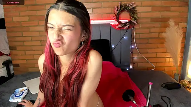 Emma belley online show from 06-19-26, 08:12