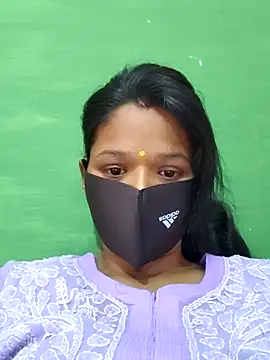 Snapshot of Miss-cutee chatting on 06-09-26, 09:10 Miss-cutee online show from 06-09-26, 09:10