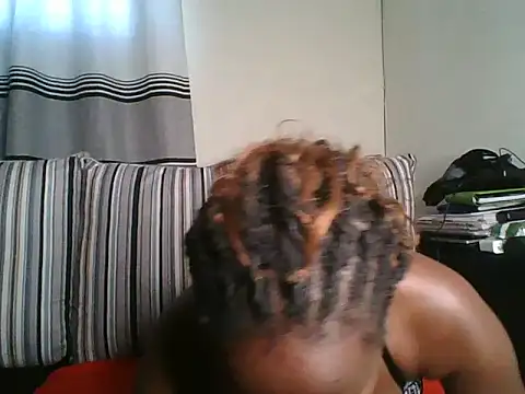Snapshot of Ellah_simone chatting on 06-08-26, 05:30 Ellah simone online show from 06-08-26, 05:30