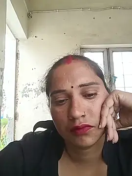Snapshot of Hotnewbhabi_riya chatting on 06-13-26, 02:09 Hotnewbhabi riya online show from 06-13-26, 02:09
