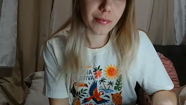 Snapshot of Alana_sc chatting on 07-15-26, 06:13 Alana sc online show from 07-15-26, 06:13