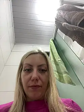 Snapshot of Alana_sc chatting on 07-24-26, 11:47 Alana sc online show from 07-24-26, 11:47