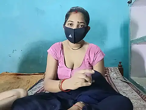 Snapshot of Cute_kirti777 chatting on 06-14-26, 05:59 Cute kirti777 online show from 06-14-26, 05:59