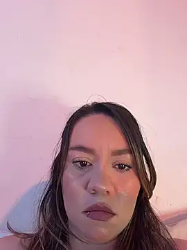 Snapshot of Emma_Jonas chatting on 06-19-26, 05:50 Emma Jonas online show from 06-19-26, 05:50