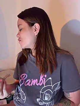 Snapshot of Emma_Jonas chatting on 07-29-26, 01:42 Emma Jonas online show from 07-29-26, 01:42