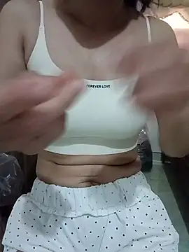 Snapshot of Py_kity chatting on 06-27-26, 08:41 Py kity online show from 06-27-26, 08:41