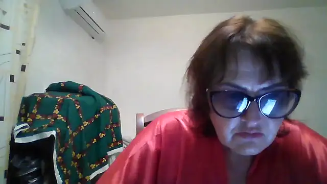 ErikaXShine online show from 06-26-26, 08:13