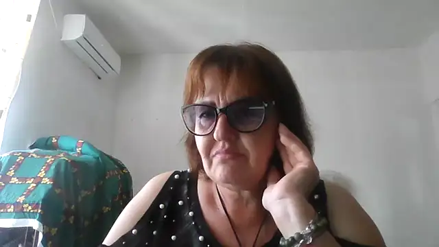 ErikaXShine online show from 06-28-26, 12:00