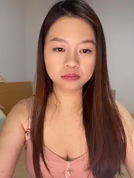 Snapshot of mimi05231 chatting on 06-09-26, 01:56 mimi05231 online show from 06-09-26, 01:56