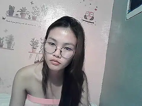 Snapshot of ClassyCrushpinay chatting on 06-21-26, 11:35 ClassyCrushpinay online show from 06-21-26, 11:35