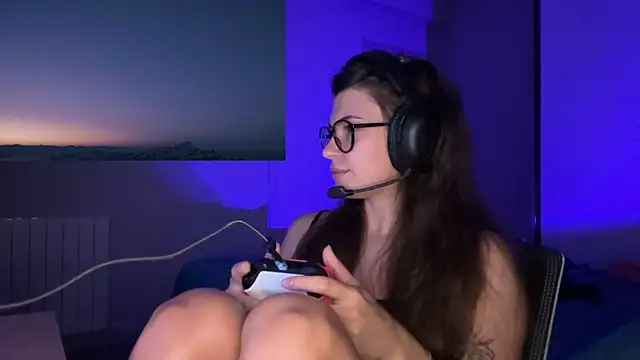 sunnykissed online show from 06-10-26, 05:56