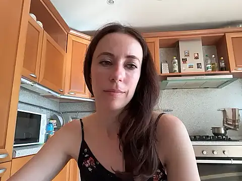Flamingo Queen online show from 07-02-26, 05:57