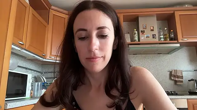 Flamingo Queen online show from 07-13-26, 04:15
