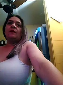 Snapshot of Serafinsex chatting on 07-25-26, 06:05 Serafinsex online show from 07-25-26, 06:05