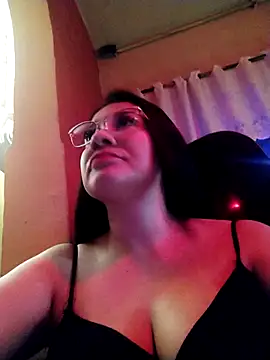 Snapshot of Serafinsex chatting on 07-27-26, 04:25 Serafinsex online show from 07-27-26, 04:25