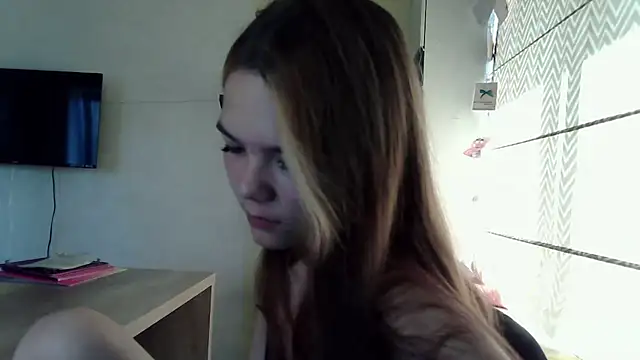 AvrilGillig online show from 07-24-26, 04:32