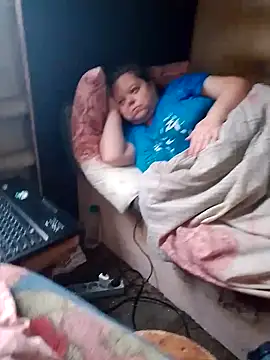 Snapshot of oksana72 chatting on 10-21-25, 10:49 oksana72 online show from 10-21-25, 10:49