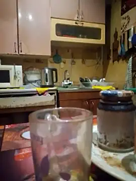 Snapshot of oksana72 chatting on 10-24-25, 05:09 oksana72 online show from 10-24-25, 05:09