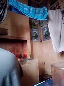 Snapshot of oksana72 chatting on 02-17-26, 07:27 oksana72 online show from 02-17-26, 07:27