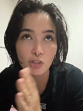 Snapshot of sweetchloe__ chatting on 06-12-26, 09:14 sweetchloe online show from 06-12-26, 09:14