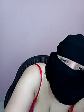 Snapshot of hot_farawla00 chatting on 06-25-26, 10:09 hot farawla00 online show from 06-25-26, 10:09
