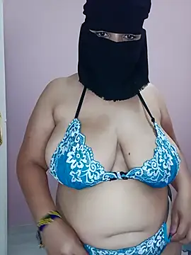 Snapshot of hot_farawla00 chatting on 07-29-26, 11:08 hot farawla00 online show from 07-29-26, 11:08