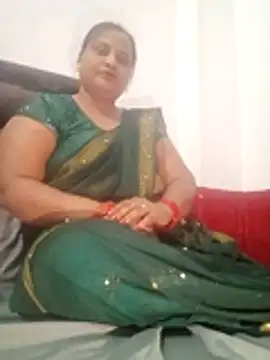 Hottie riya01 online show from 06-10-26, 08:35