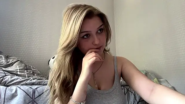 CloudyFoxy online show from 06-13-26, 11:08