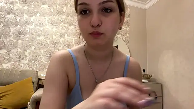 CloudyFoxy online show from 06-19-26, 09:40
