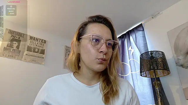 Snapshot of amanda_ferrer chatting on 07-02-26, 01:50 amanda ferrer online show from 07-02-26, 01:50