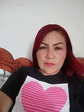 Snapshot of Agata_Traviesa chatting on 07-13-26, 08:00 Agata Traviesa online show from 07-13-26, 08:00