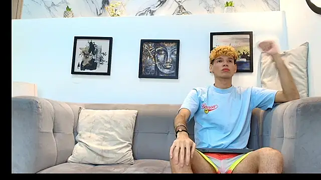 Snapshot of Hot_skinny_guys chatting on 06-16-26, 07:27 Hot skinny guys online show from 06-16-26, 07:27
