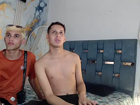 Snapshot of Thick_cock_guys chatting on 06-17-26, 07:15 Thick cock guys online show from 06-17-26, 07:15