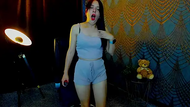 Livia Shy online show from 06-09-26, 07:09