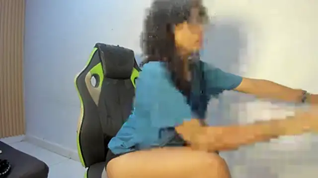 Snapshot of Karo_20y chatting on 07-28-26, 10:10 Karo 20y online show from 07-28-26, 10:10