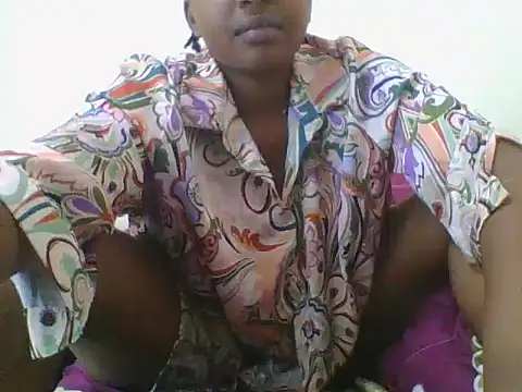 Snapshot of bunnysnow_ chatting on 06-09-26, 12:00 bunnysnow online show from 06-09-26, 12:00