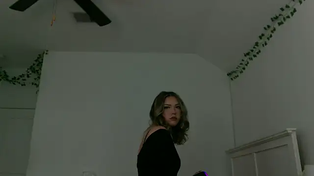 Snapshot of juicyxi chatting on 06-09-26, 05:57 juicyxi online show from 06-09-26, 05:57