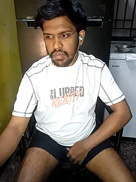 Snapshot of Lawrencedlkk007 chatting on 04-16-26, 09:39 Lawrencedlkk007 online show from 04-16-26, 09:39