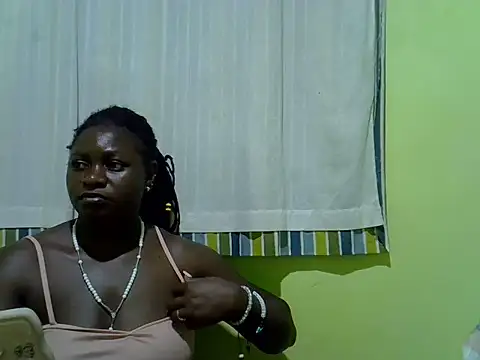 Snapshot of CURVY-CORAZZON chatting on 07-19-26, 01:48 CURVY-CORAZZON online show from 07-19-26, 01:48