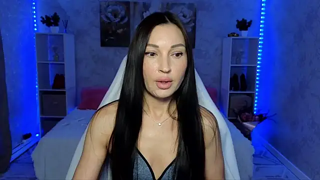 Snapshot of NikoleMills chatting on 06-19-26, 07:12 NikoleMills online show from 06-19-26, 07:12