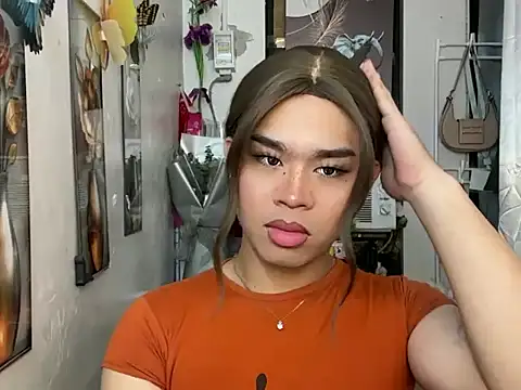 Snapshot of Horny_HoneyX chatting on 07-18-26, 03:38 Horny HoneyX online show from 07-18-26, 03:38