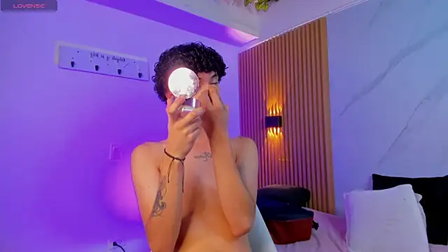 im ethan  online show from 07-09-26, 11:25