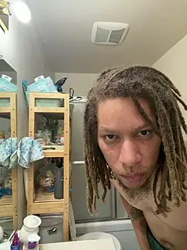 calininja831 online show from 06-12-26, 03:22