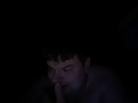 Snapshot of horny90211 chatting on 06-12-26, 01:26 horny90211 online show from 06-12-26, 01:26