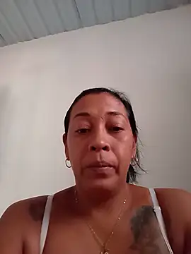 Snapshot of candelahot10 chatting on 06-17-26, 01:56 candelahot10 online show from 06-17-26, 01:56