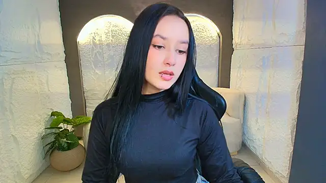 Snapshot of Aleja_r_ chatting on 07-21-26, 07:38 Aleja r online show from 07-21-26, 07:38