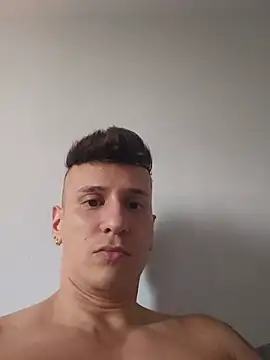 leocastro2920 online show from 06-28-26, 03:51