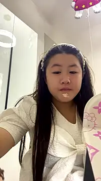Snapshot of fang-101 chatting on 07-18-26, 11:03 fang-101 online show from 07-18-26, 11:03