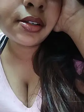 Yashika Kapoor online show from 06-11-26, 07:28
